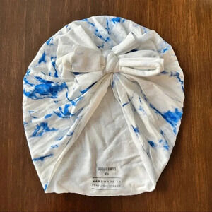 Bunny knots hat